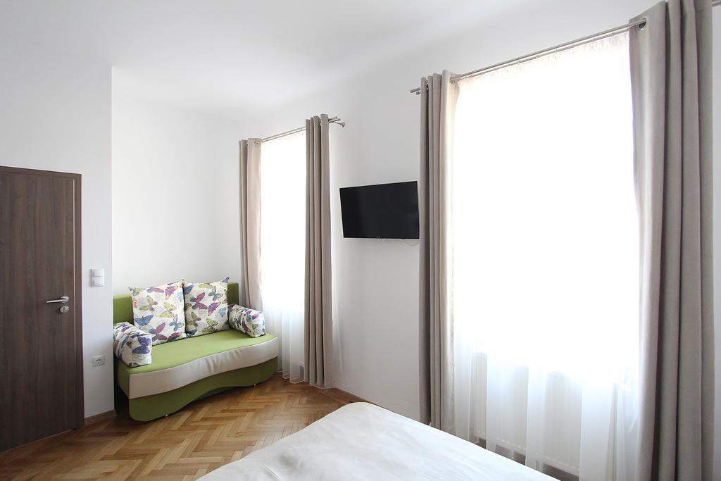 Central Parc Studios Sibiu Eksteriør billede