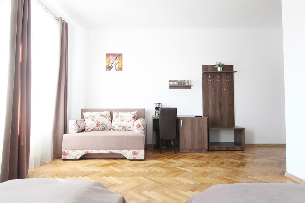 Central Parc Studios Sibiu Eksteriør billede