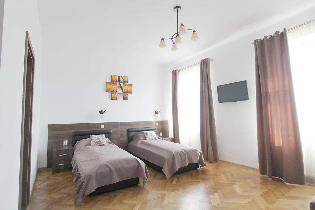 Central Parc Studios Sibiu Eksteriør billede
